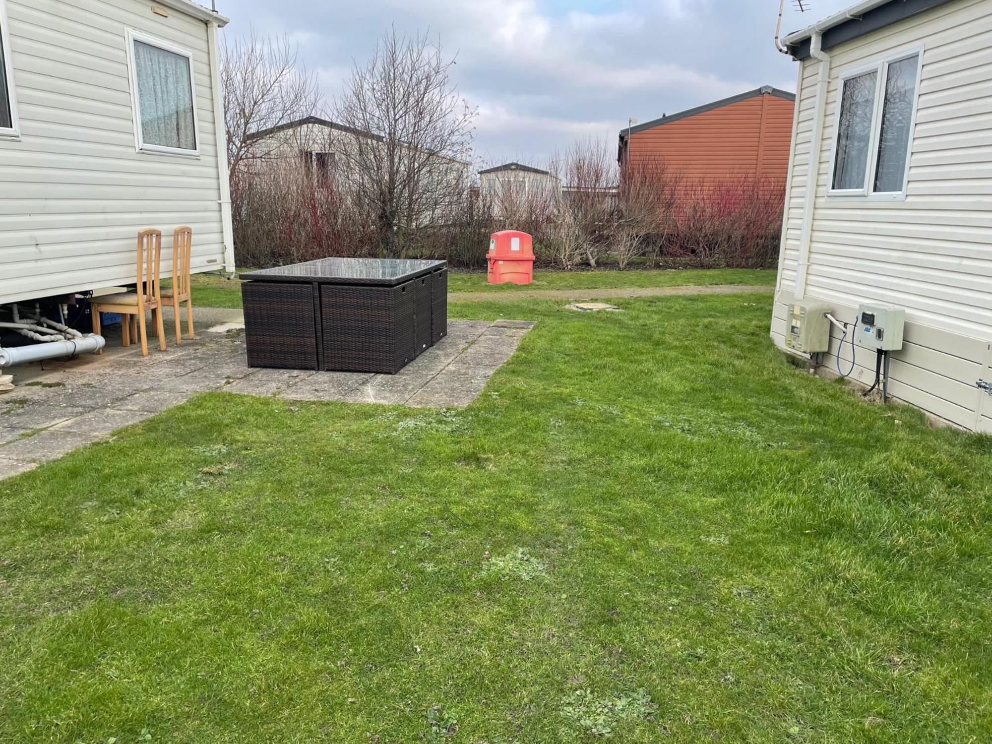 Cozy Camber Caravan 3 Bedroom Retreat With Decking 라이 외부 사진